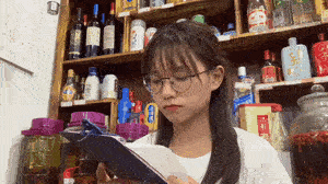 金牛转型变成饭店老板娘啦!(其实是一日打工小妹)