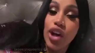 哈哈哈哈哈唱的很好,下次别唱了