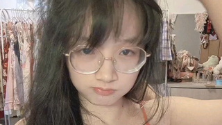 素颜邋遢妹 挑战 变装精致 人妻 !!!这次你总该选妆后了吧!!!?