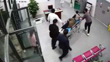 安徽合肥:聚餐吃火锅,三人却接连倒地,原因令人警惕!