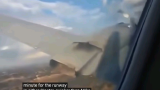 乘客拍下的飞机坠毁视频
