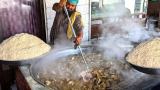 巴铁最好吃的手抓饭，每天卖出800斤，老板竟然是阿富汗人