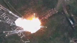 二合一视频，俄“柳叶刀”无人机炸了2个S-300防空系统，烟花很好看。还炸了一辆山毛榉。