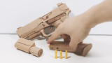 用纸板瓦楞纸制作纸板玩具枪型号wgog936