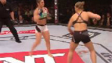 Ronda Rousey VS Bethe Correia 的女子雏量级冠军战