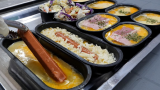 芝士蛋面包（香肠，熏肉，芝士，蔬菜） - 韩国的街头小吃