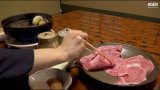 日本精品料理，880块钱一餐的高端和牛寿喜烧，跪着服务就是贵!