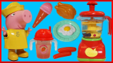穿雨衣的佩佩豬粉紅豬小妹吃冰淇淋玩果汁機玩具