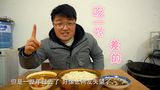 一盆面,两碗料,用别人的方式打开徐大sao,咱们吃一顿差的