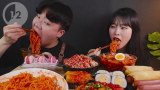 【Gongsam】 香辣拌面年糕麻辣披萨+热狗炸虾鸡肉串