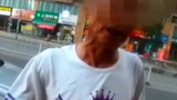 老人捡初中生手机索要两千元被拒 反问:这就是当代年轻人