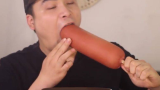 【韩国吃播】ddeonggae吃超级大的香肠