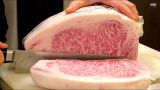 看日本大厨烹饪顶级宫崎骏A5和牛料理，才知道牛排简直都弱爆了!