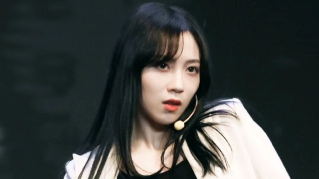 小郑小郑-颜值超正的个人空间 -acfun弹幕视频网 - 认真你就输啦 (?